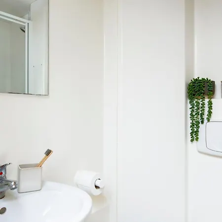 Apartment For Student Only At Phoenix Court In Bristol